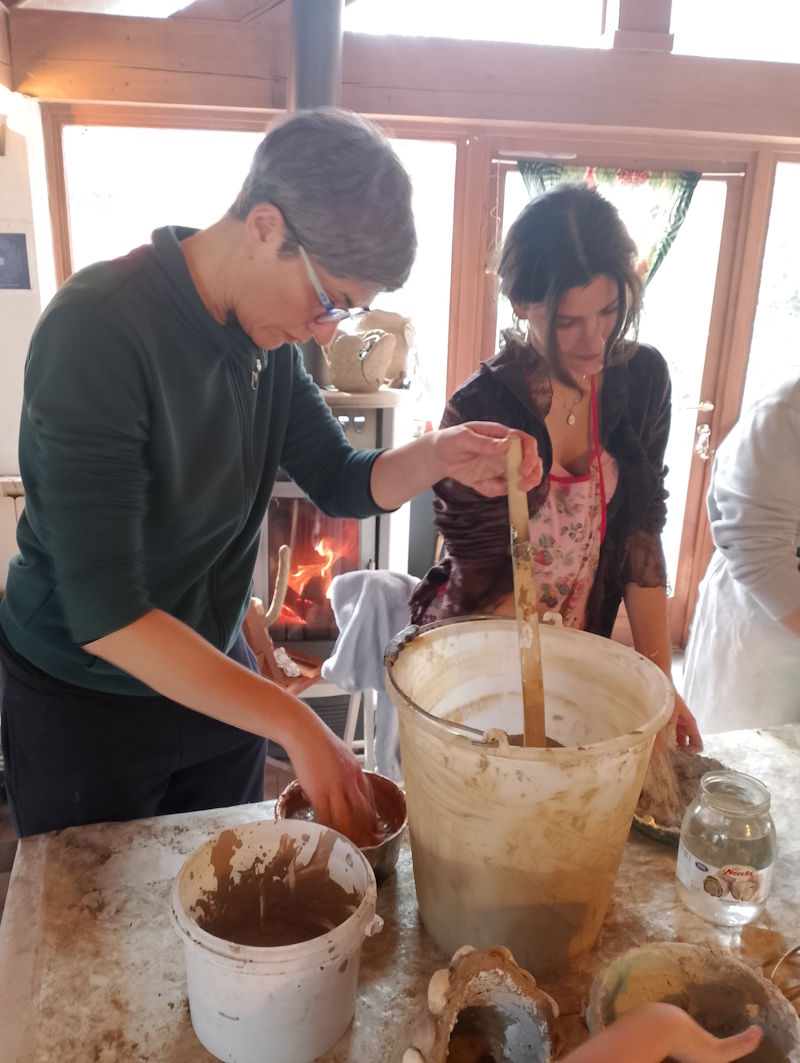 images/g-art-design/Madre-Terra-Libera-Art-Design-in-argilla-9.jpg#joomlaImage://local-images/g-art-design/Madre-Terra-Libera-Art-Design-in-argilla-9.jpg?width=800&height=1063