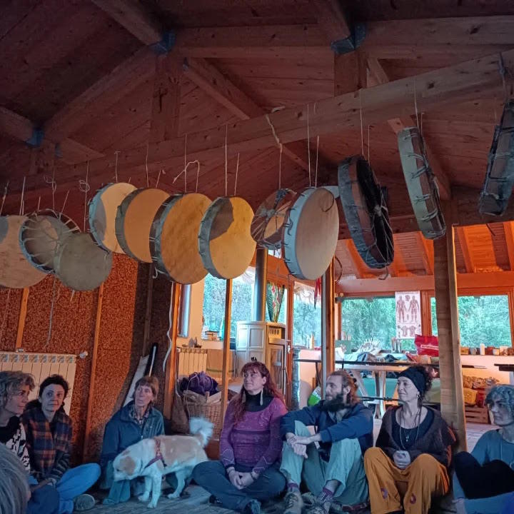 images/g-tamburi-beatriz/Madre-Terra-Libera-Tamburo-con-Beatriz-Nunez-24.jpg#joomlaImage://local-images/g-tamburi-beatriz/Madre-Terra-Libera-Tamburo-con-Beatriz-Nunez-24.jpg?width=720&height=720